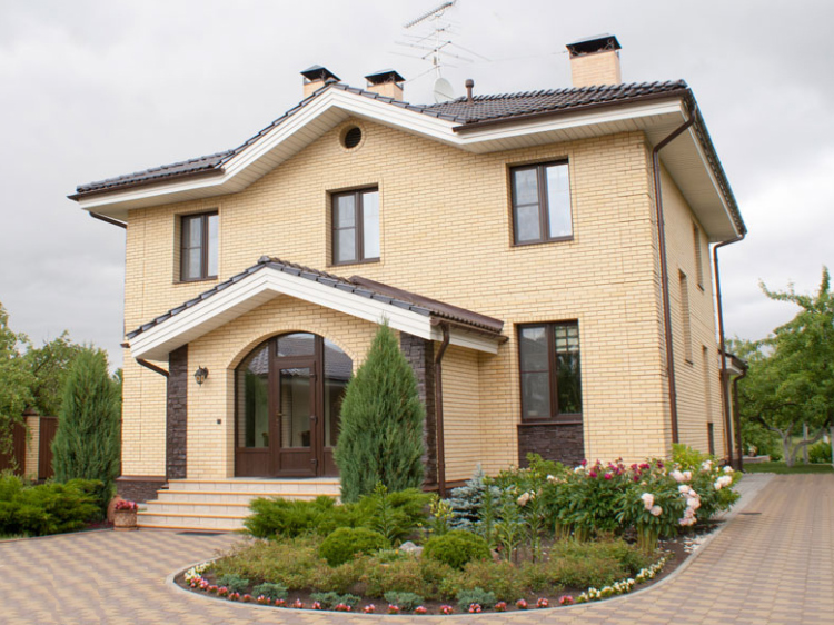 Цветные пластиковые окна