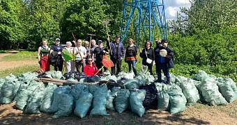 Окна Потолки Петербурга" провели субботник на берегу Финского залива