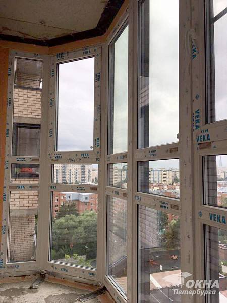 �������� ����������, ���������� ������� VEKA 70, ����������� DS, ��������� Siegenia Favorit, �������� ������� �� �������� RAL, ��. ��������, �. 10, � 1.